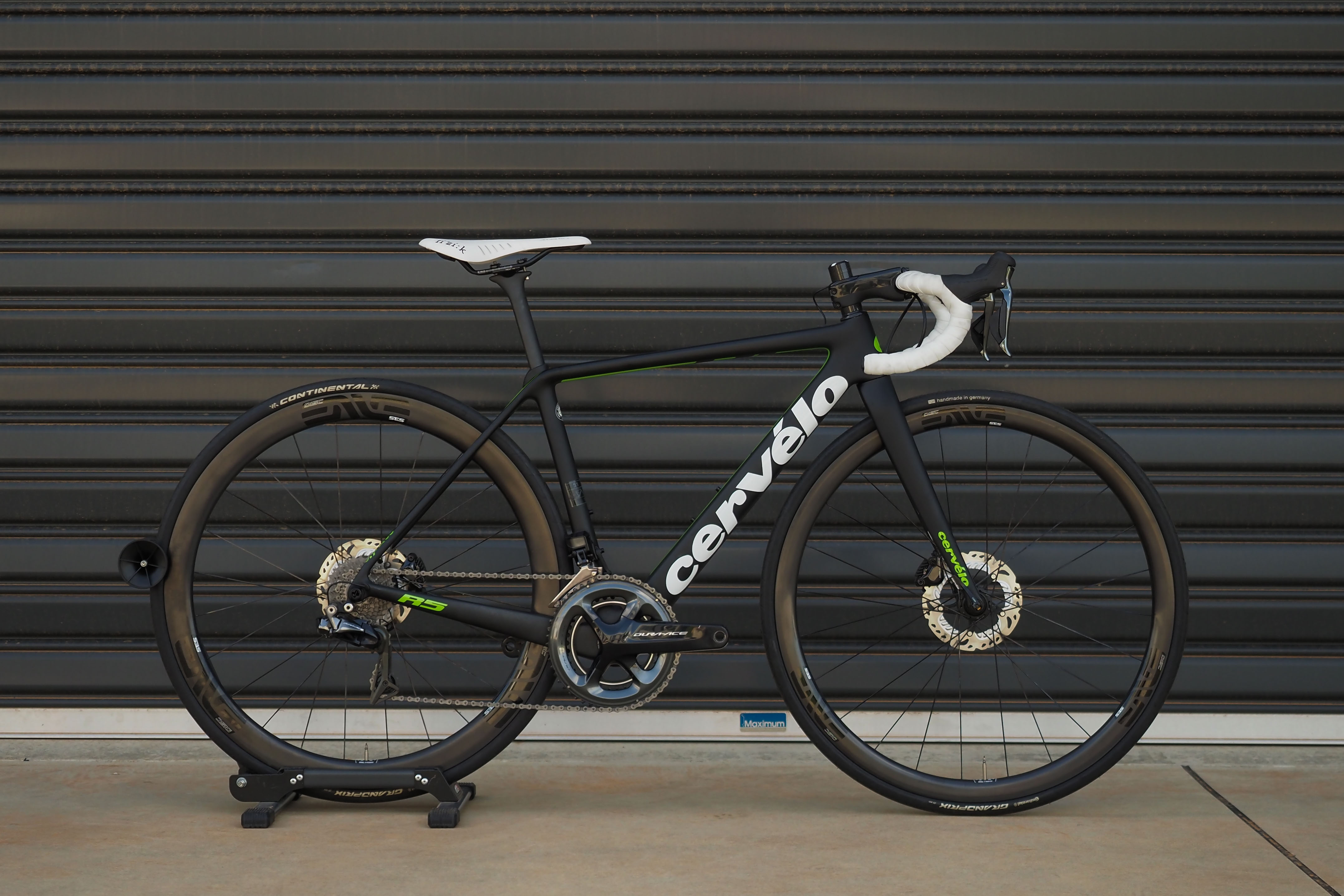 cervelo r5 di2 disc