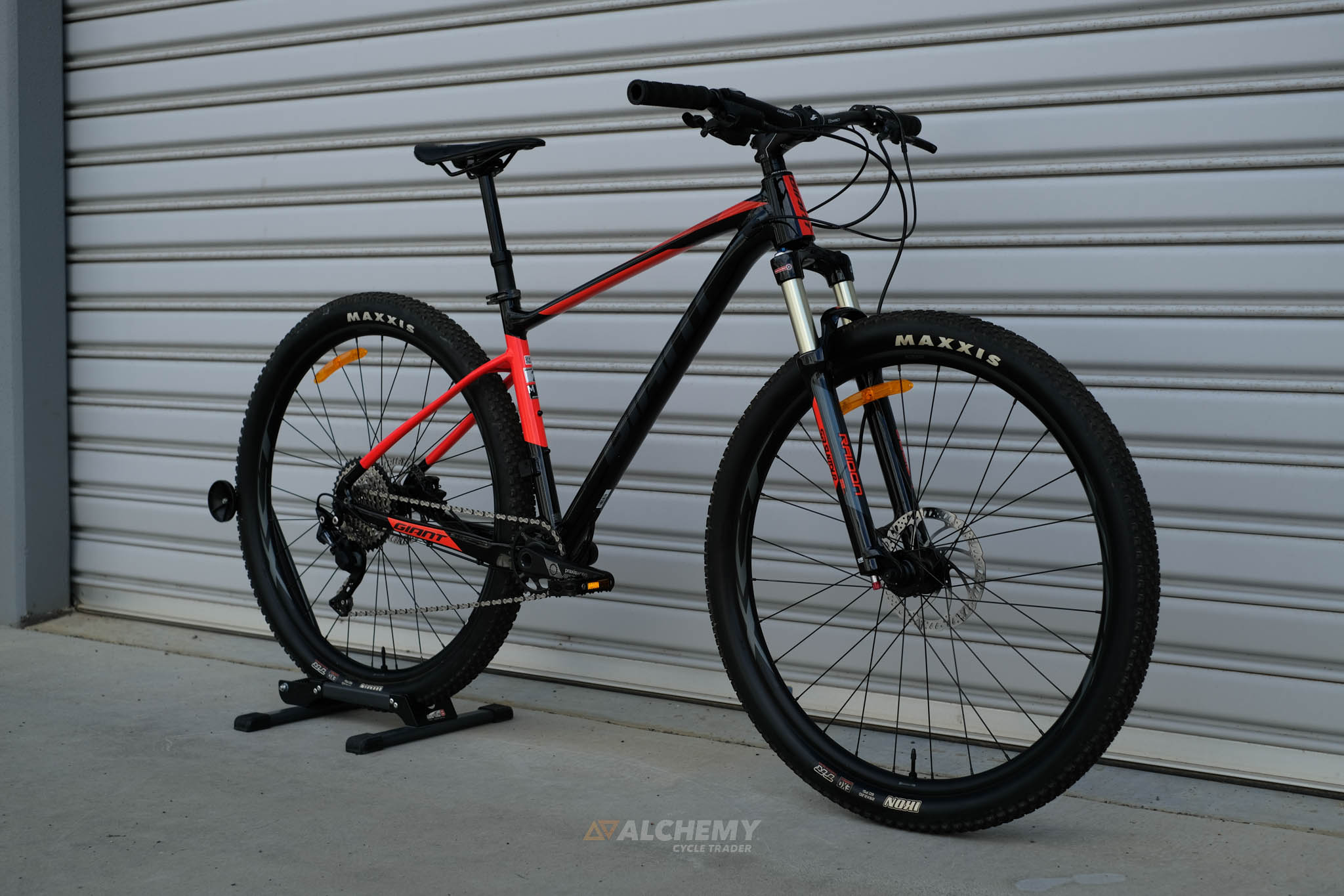 Giant fathom deals 29er 2